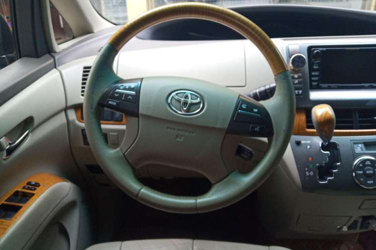 Used Toyota Previa 2006 2.4L 7-Seater Luxury Edition Steering Wheel