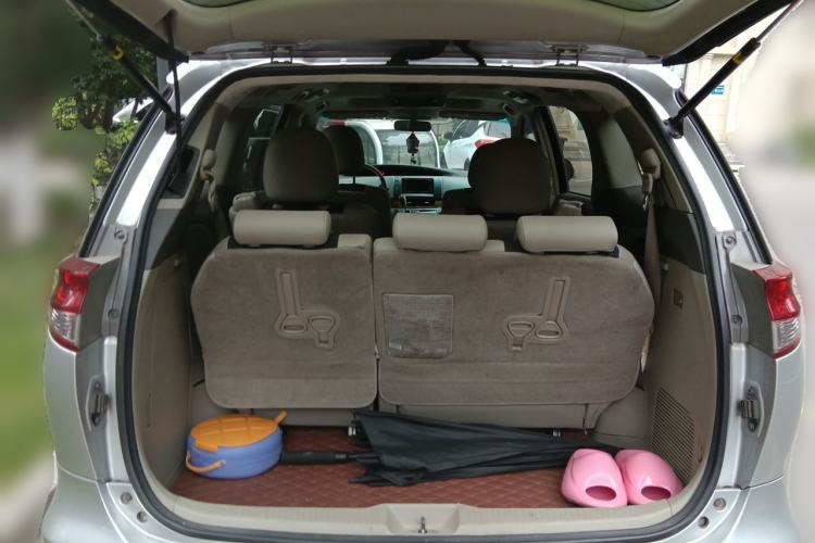 Used Toyota Previa 2006 2.4L 7-Seater Standard Edition Trunk