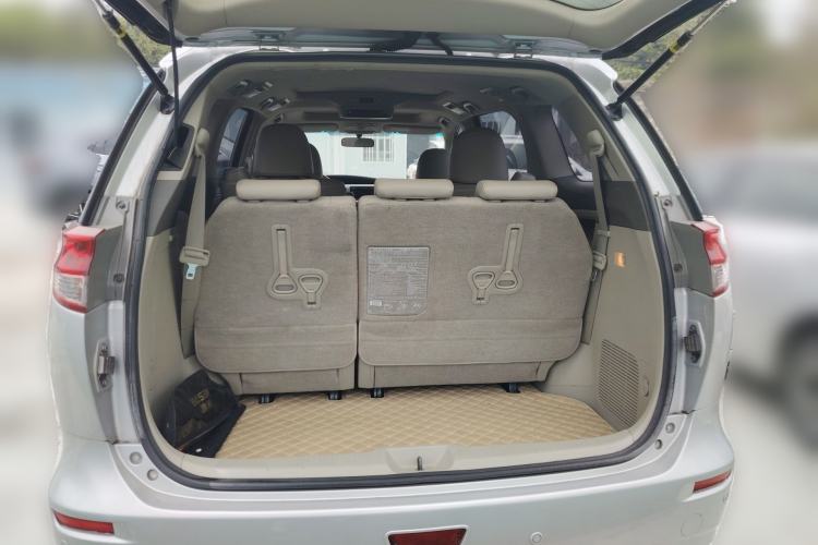 Used Toyota Previa 2006 2.4L 7-Seater Luxury Edition Trunk