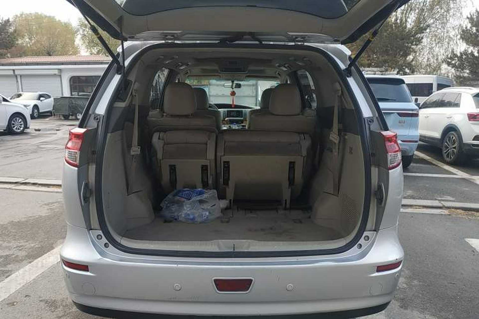 Used Toyota Previa 2006 2.4L 7-Seater Luxury Edition Trunk