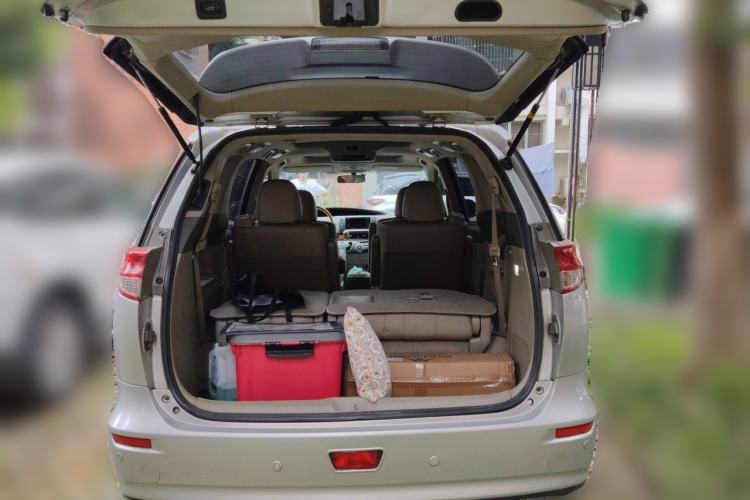 Used Toyota Previa 2006 2.4L 7-Seater Luxury Edition Trunk