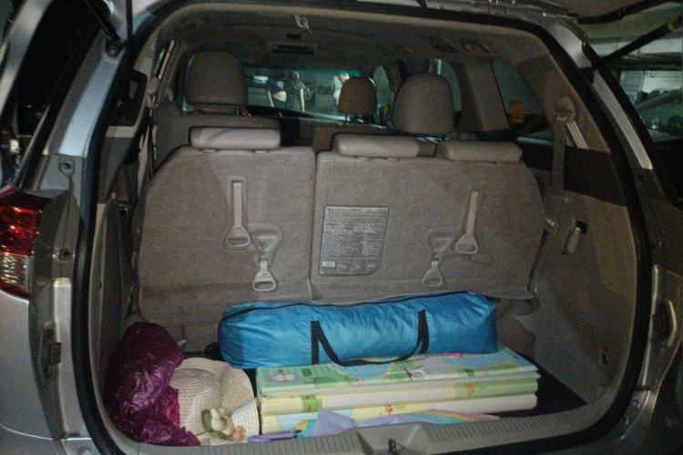 Used Toyota Previa 2006 2.4L 7-Seater Standard Edition Trunk
