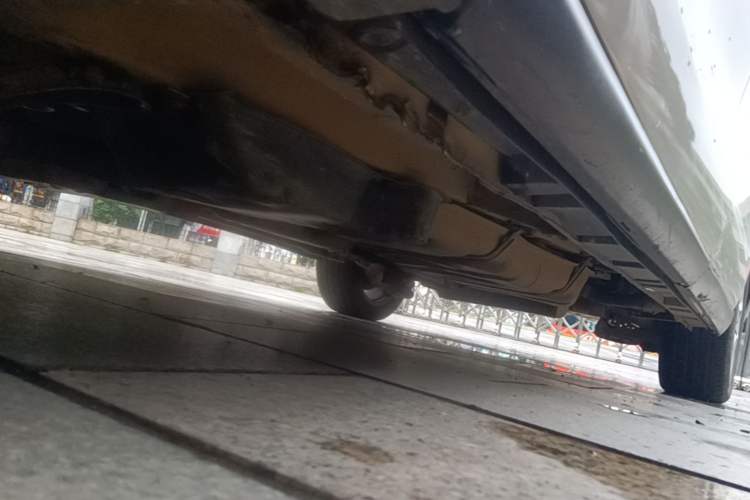Used Toyota Previa 2006 2.4L 7-Seater Standard Edition Chassis Front Left