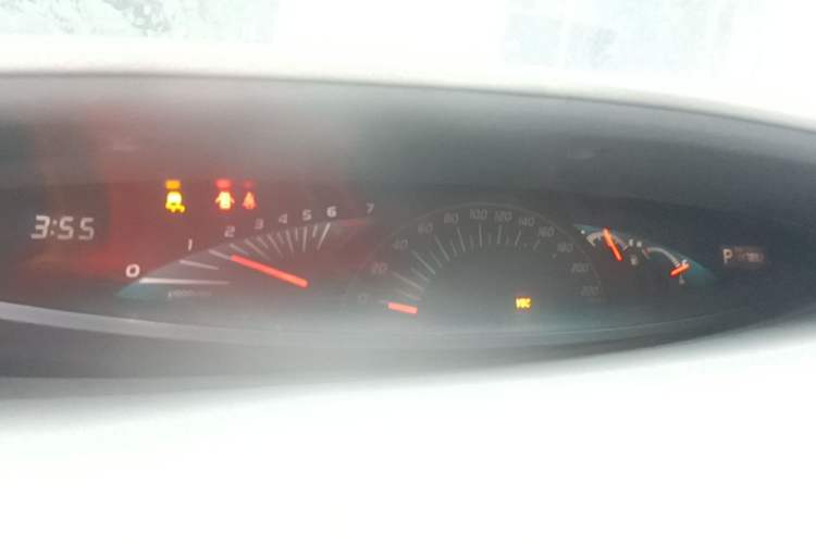 Used Toyota Previa 2006 2.4L 7-Seater Standard Edition Instrument Cluster