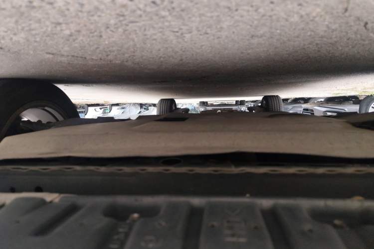 Used Toyota Previa 2006 2.4L 7-Seater Standard Edition Chassis Front
