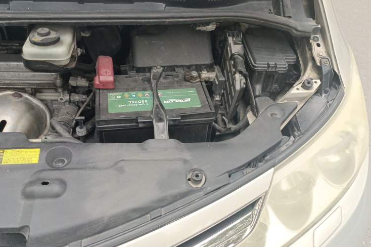 Used Toyota Previa 2006 2.4L 7-Seater Luxury Edition Engine Bay Left