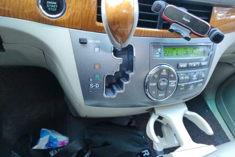 Used Toyota Previa 2006 2.4L 7-Seater Luxury Edition Gear Lever