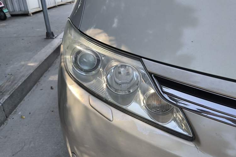 Used Toyota Previa 2006 2.4L 7-Seater Luxury Edition Right Front Headlight