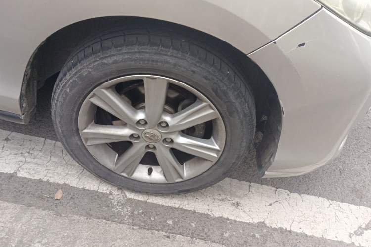 Used Toyota Previa 2006 2.4L 7-Seater Luxury Edition Right Front Wheel Hub