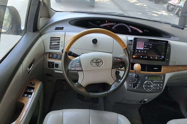 Used Toyota Previa 2006 2.4L 7-Seater Luxury Edition Steering Wheel