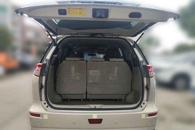Used Toyota Previa 2006 2.4L 7-Seater Standard Edition Trunk