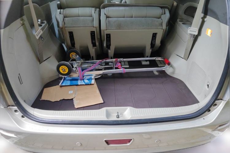 Used Toyota Previa 2006 2.4L 7-Seater Luxury Edition Trunk
