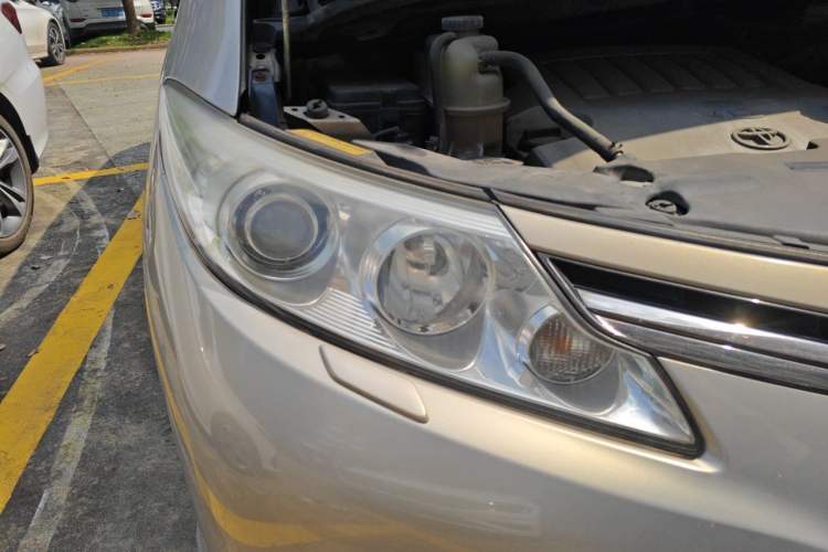 Used Toyota Previa 2007 3.5L 7-Seater Luxury Version Right Front Headlight