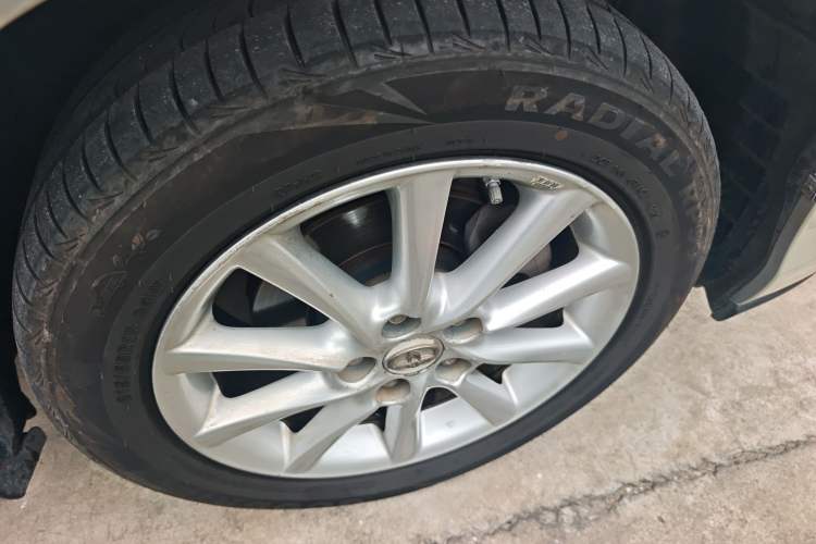 Used Toyota Previa 2007 3.5L 7-Seater Luxury Version Right Front Wheel Hub