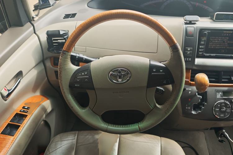 Used Toyota Previa 2007 3.5L 7-Seater Luxury Version Steering Wheel