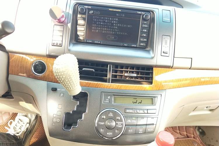 Used Toyota Previa 2007 3.5L 7-Seater Luxury Version Audio And AC Panel