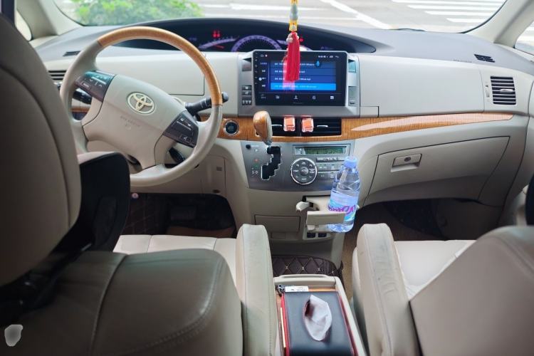 Used Toyota Previa 2007 3.5L 7-Seater Luxury Version Center Console