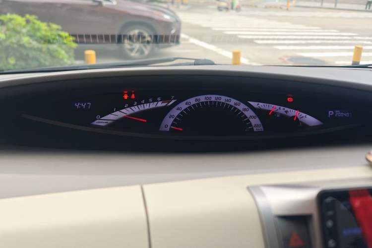 Used Toyota Previa 2007 3.5L 7-Seater Luxury Version Instrument Cluster