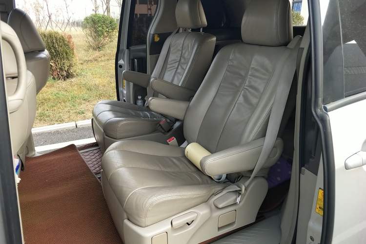 Used Toyota Previa 2007 3.5L 7-Seater Luxury Version Left Rear Seat