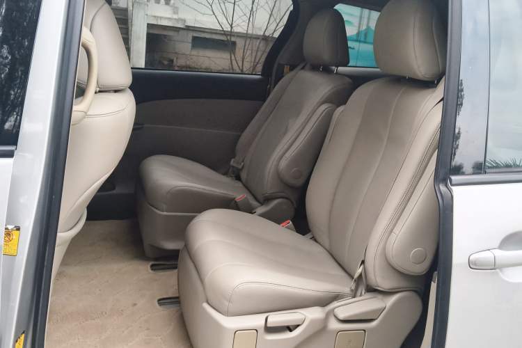 Used Toyota Previa 2007 3.5L 7-Seater Luxury Version Left Rear Seat