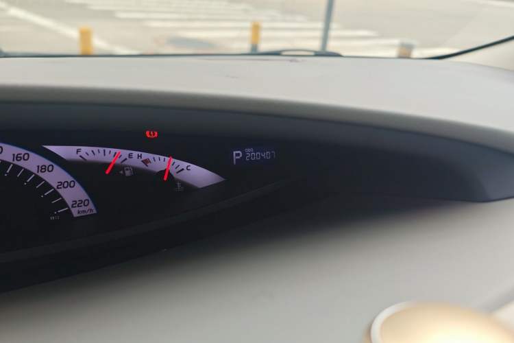 Used Toyota Previa 2007 3.5L 7-Seater Luxury Version Odometer Close Up