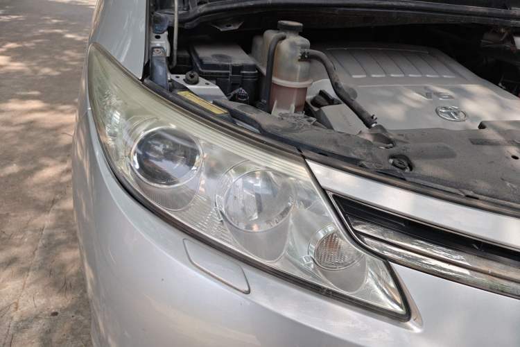 Used Toyota Previa 2007 3.5L 7-Seater Luxury Version Right Front Headlight