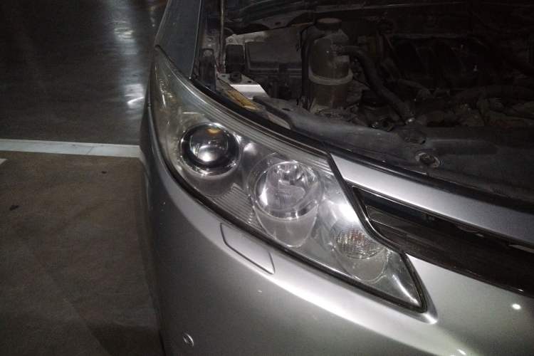 Used Toyota Previa 2007 3.5L 7-Seater Luxury Version Right Front Headlight