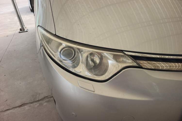 Used Toyota Previa 2007 3.5L 7-Seater Luxury Version Right Front Headlight