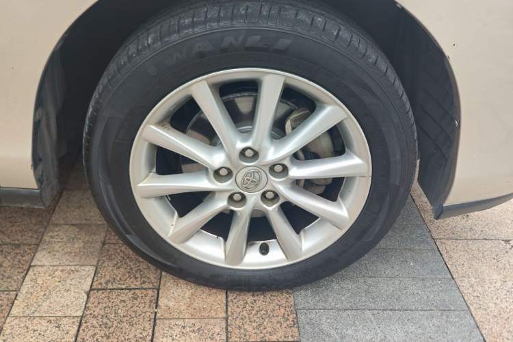 Used Toyota Previa 2007 3.5L 7-Seater Luxury Version Right Front Wheel Hub
