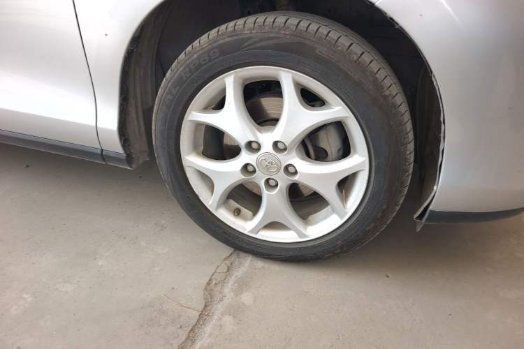 Used Toyota Previa 2007 3.5L 7-Seater Luxury Version Right Front Wheel Hub