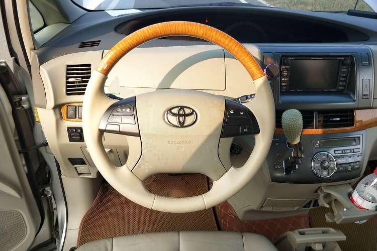 Used Toyota Previa 2007 3.5L 7-Seater Luxury Version Steering Wheel