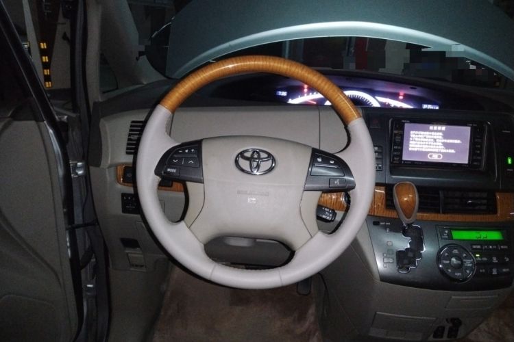 Used Toyota Previa 2007 3.5L 7-Seater Luxury Version Steering Wheel