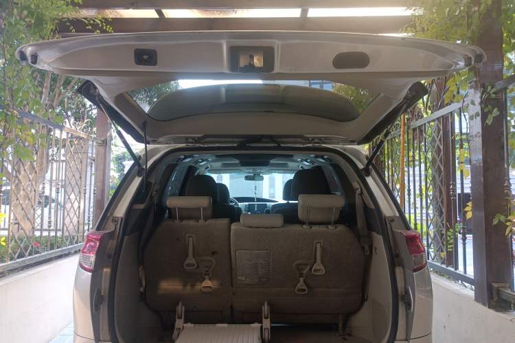 Used Toyota Previa 2007 3.5L 7-Seater Luxury Version Trunk