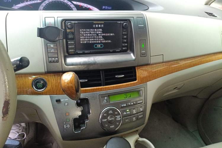 Used Toyota Previa 2007 3.5L 7-Seater Luxury Version Audio And AC Panel