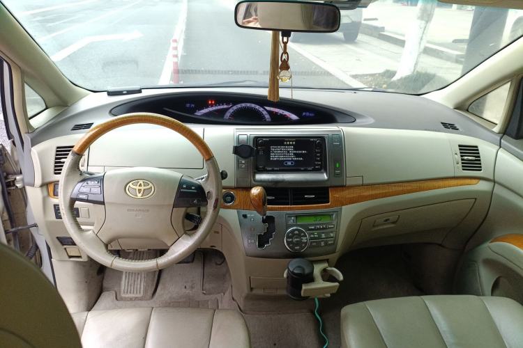Used Toyota Previa 2007 3.5L 7-Seater Luxury Version Center Console