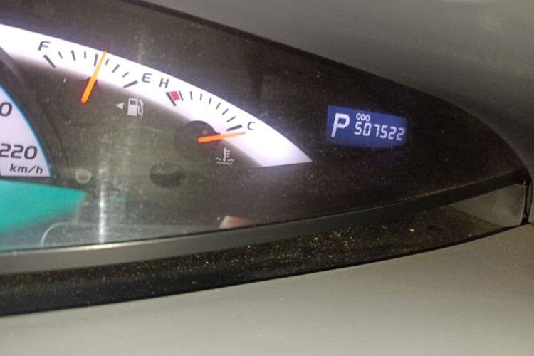 Used Toyota Previa 2007 3.5L 7-Seater Luxury Version Odometer Close Up