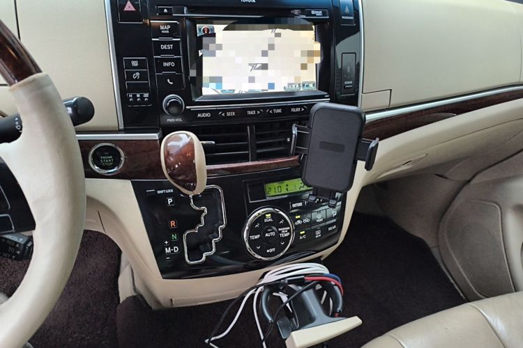 Used Toyota Previa 2012 2.4L 7-Seater Luxury Edition Audio And AC Panel