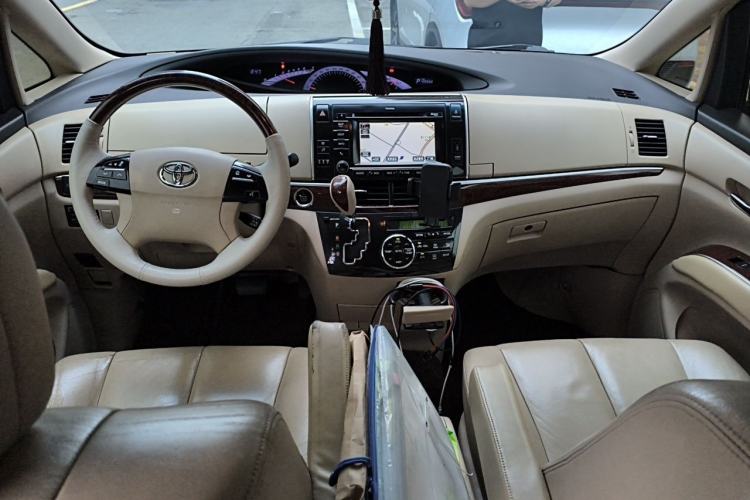 Used Toyota Previa 2012 2.4L 7-Seater Luxury Edition Center Console