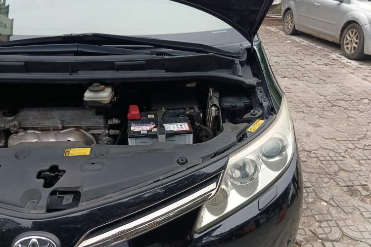 Used Toyota Previa 2012 2.4L 7-Seater Luxury Edition Engine Bay Left