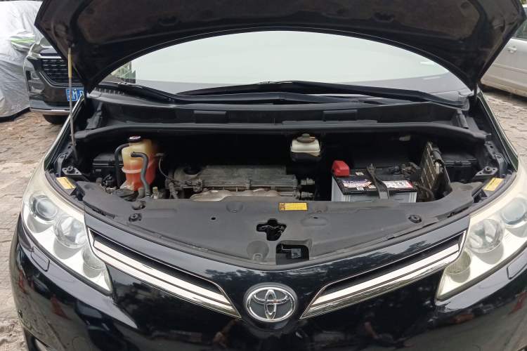 Used Toyota Previa 2012 2.4L 7-Seater Luxury Edition Engine Bay