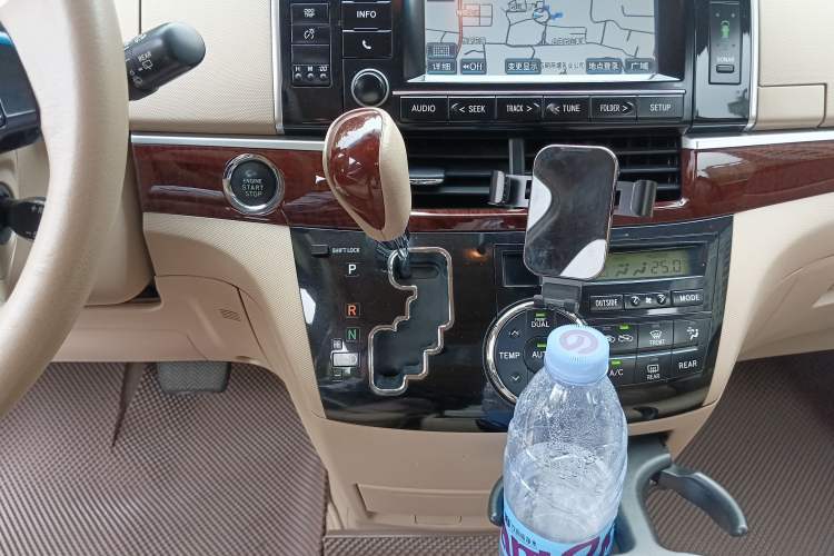 Used Toyota Previa 2012 2.4L 7-Seater Luxury Edition Gear Lever