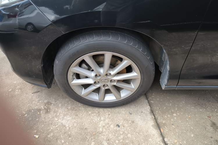 Used Toyota Previa 2012 2.4L 7-Seater Standard Edition Left Front Wheel Hub