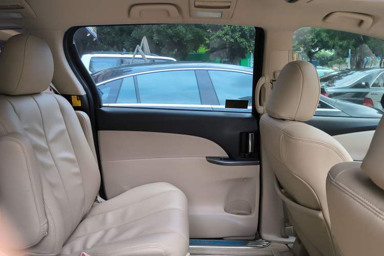 Used Toyota Previa 2012 2.4L 7-Seater Standard Edition Left Rear Door Interior