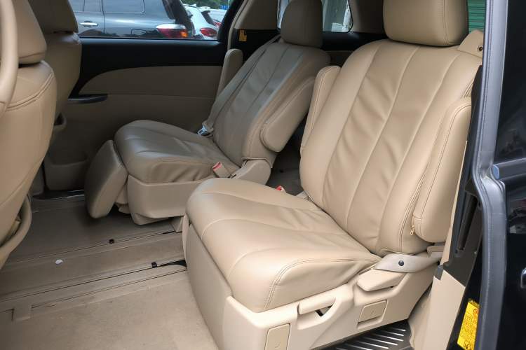 Used Toyota Previa 2012 2.4L 7-Seater Standard Edition Left Rear Seat
