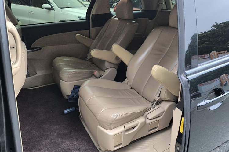 Used Toyota Previa 2012 2.4L 7-Seater Luxury Edition Left Rear Seat