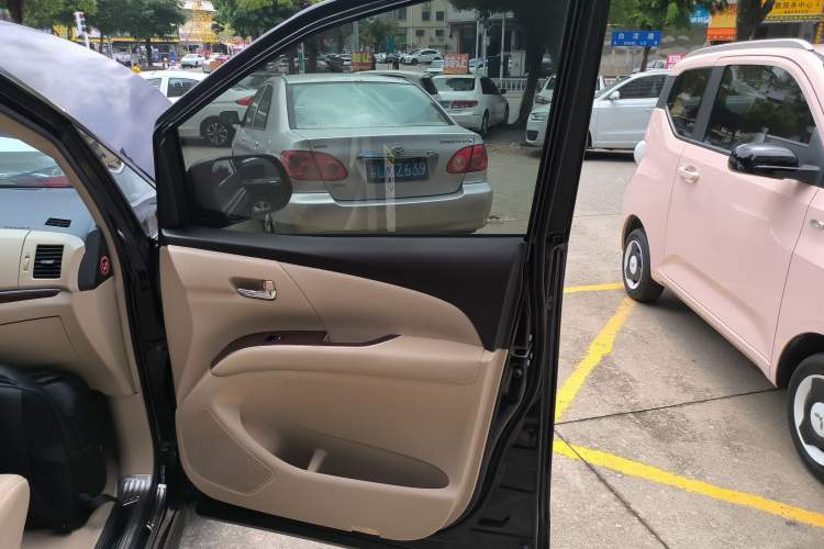 Used Toyota Previa 2012 2.4L 7-Seater Standard Edition Right Front Door Interior