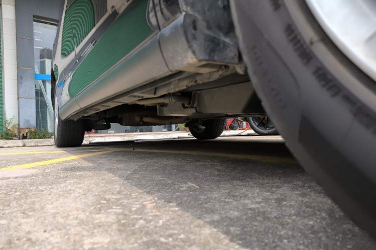 Used Toyota Previa 2012 2.4L 7-Seater Standard Edition Right Side Sill
