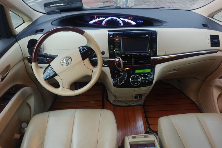 Used Toyota Previa 2012 2.4L 7-Seater Luxury Edition Center Console