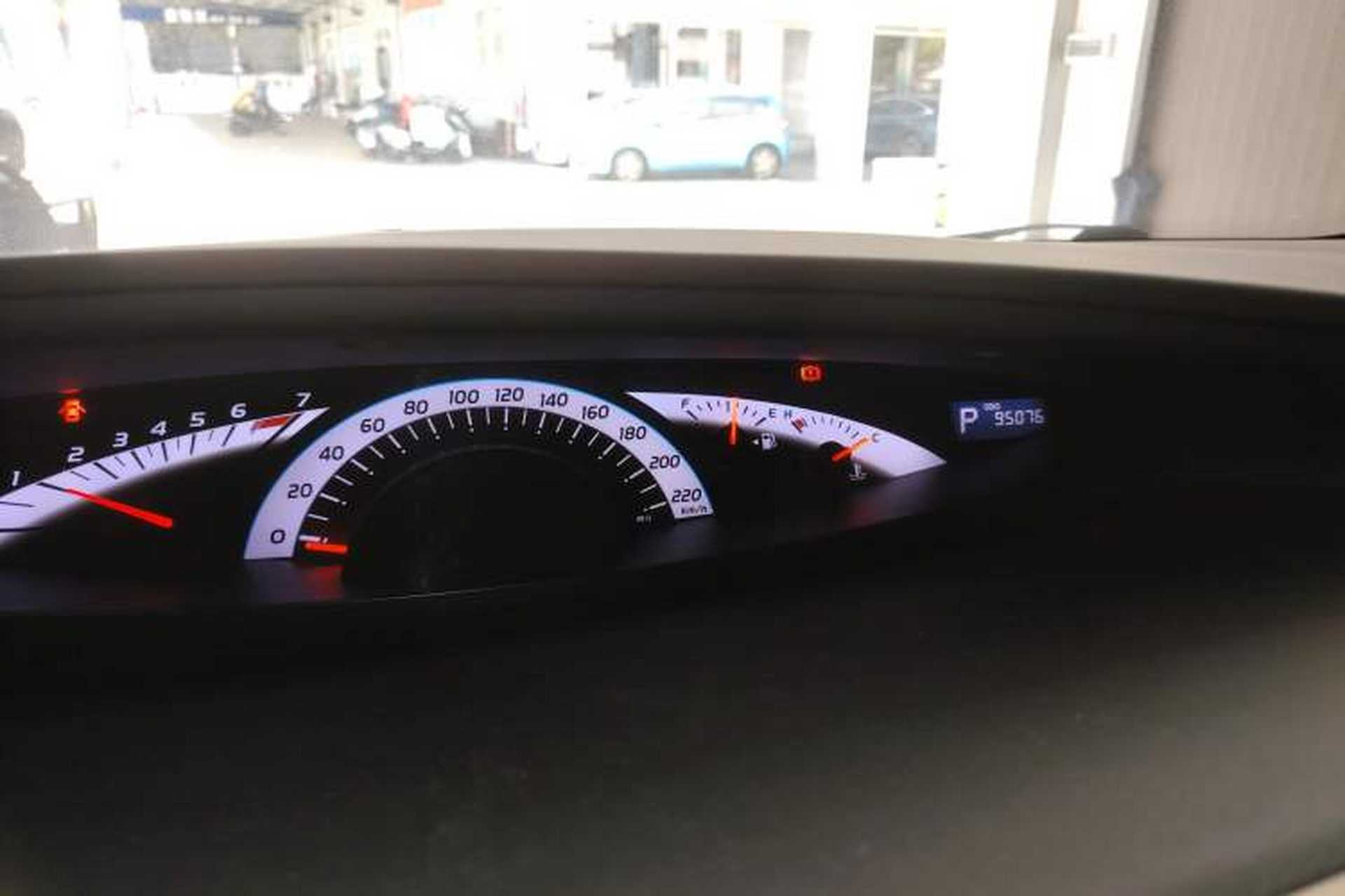 Used Toyota Previa 2012 2.4L 7-Seater Luxury Edition Instrument Cluster