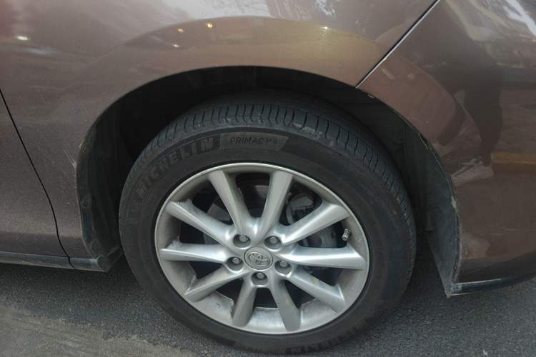 Used Toyota Previa 2012 2.4L 7-Seater Luxury Edition Right Front Wheel Hub